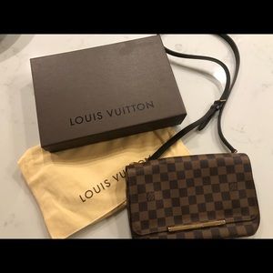Louis Vuitton Hoxton PM